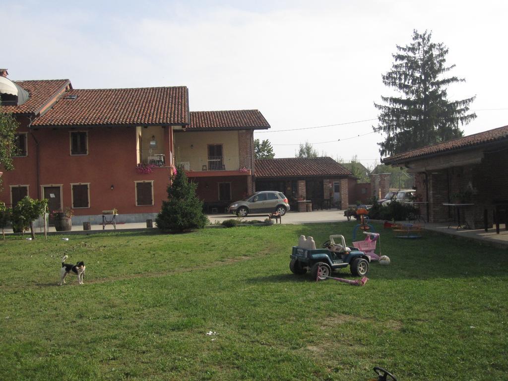 Agriturismo La Ca 'D Majin Poirino Exterior photo